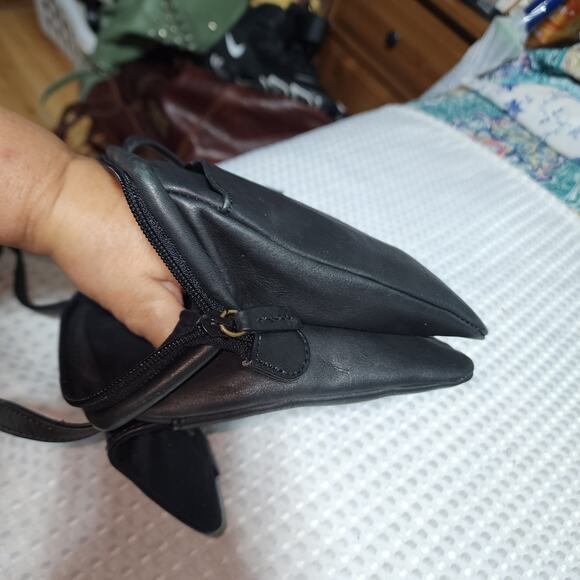 MARLO EUC SMALL LEATHER WALLET CROSSBODY BAG - Picture 5 of 5